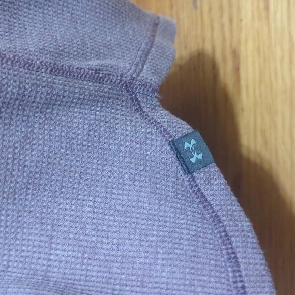 Under Armour Long Sleeve Thermal Shirt - Picture 2 of 4